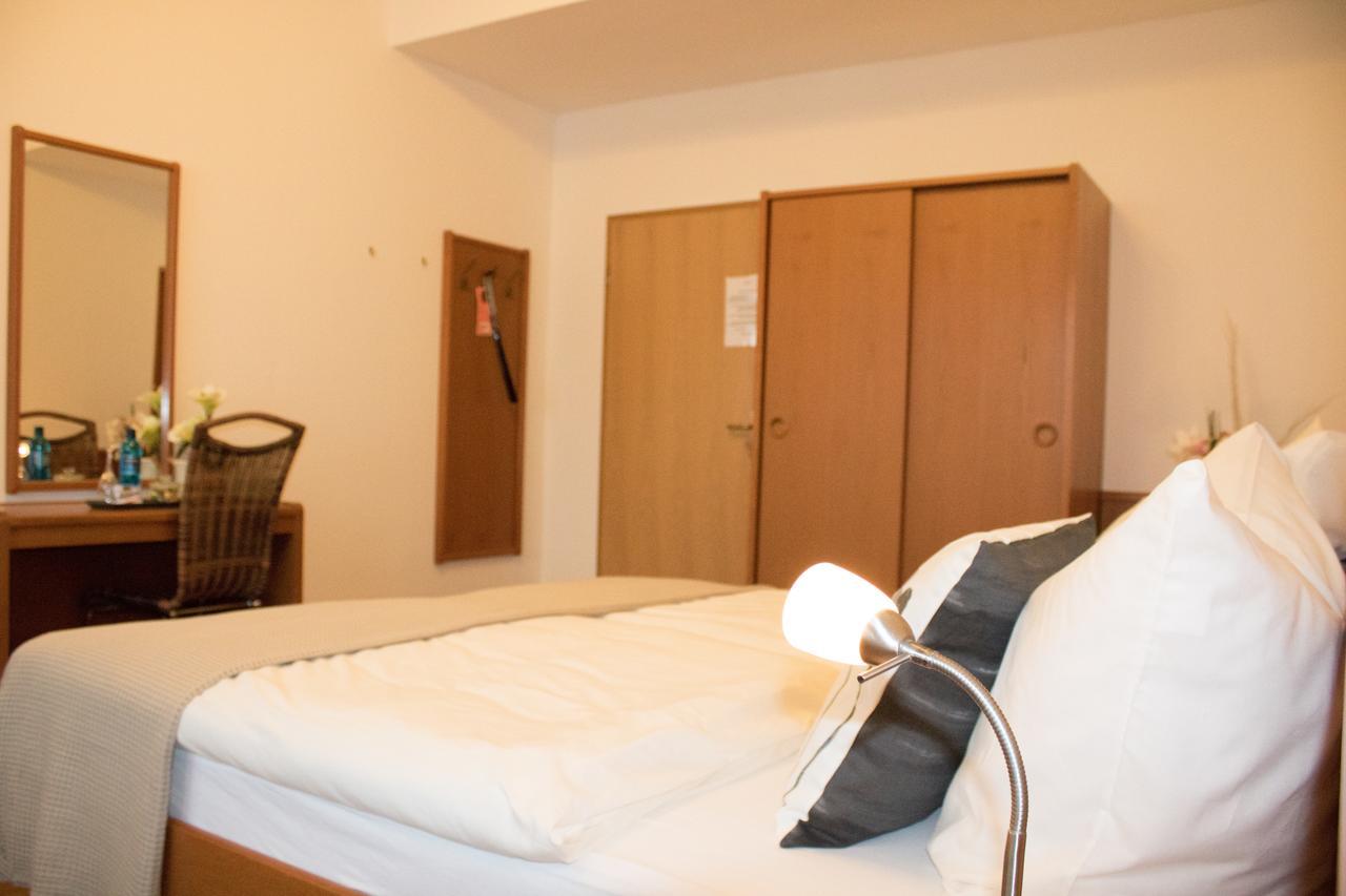 Stadthotel Russelsheim Kültér fotó